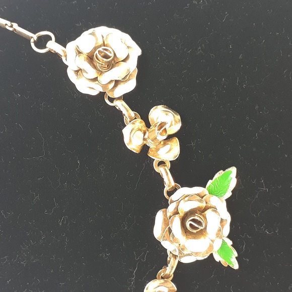 1930s - 40s CORO Rose Enameled Necklace - Picture 3 of 6